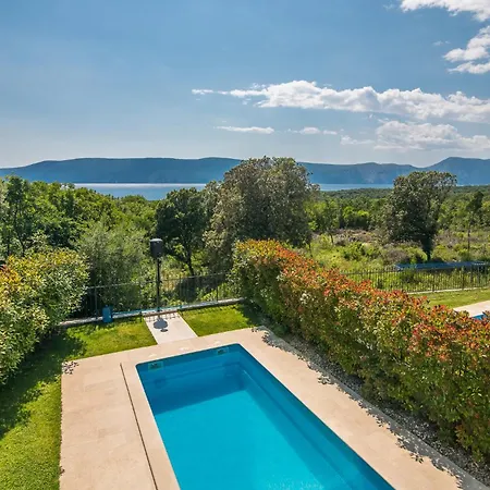 Linna With Seaview *