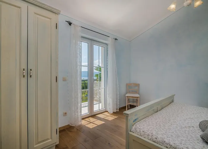 Villa Linna With Seaview Pinezići